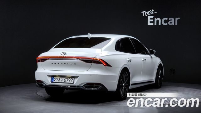 Hyundai Grandeur из Кореи Encar