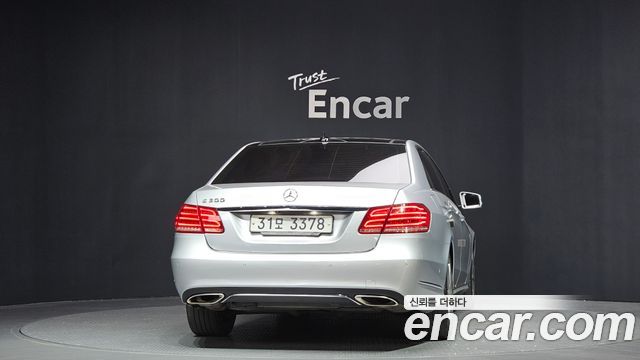 Mercedes-Benz E-Class из Кореи Encar