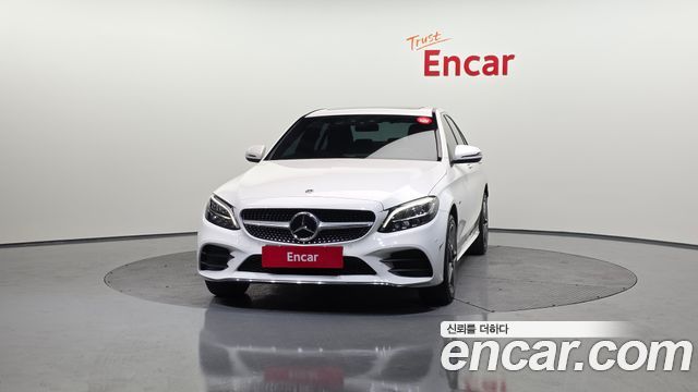 Mercedes-Benz C-Class C300e 4MATIC AMG Line — пробег 71 555 км — фото 3 из 5