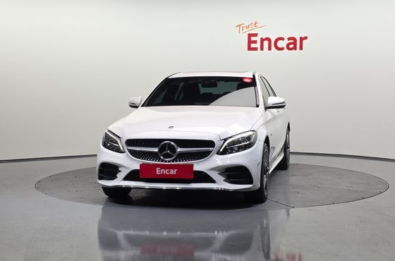Mercedes-Benz C-Class C300e 4MATIC AMG Line — пробег 71 555 км — фото 3 из 5