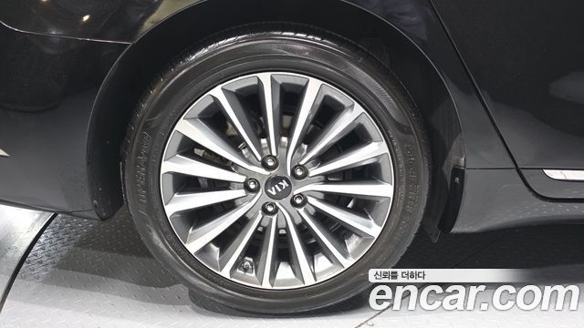 Kia K7 из Кореи Encar