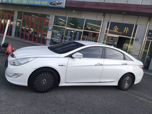 Hyundai Sonata 2.0 Premium — пробег 182 121 км — фото 5 из 5