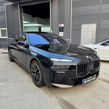 BMW 7-Series 740d xDrive M Sport — пробег 9 800 км — фото 2 из 5