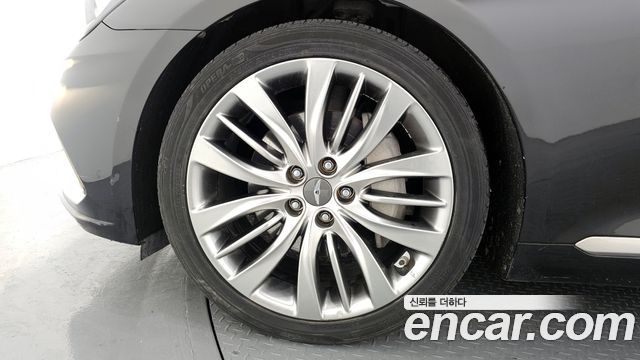 Hyundai Genesis из Кореи Encar
