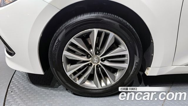 Hyundai Grandeur из Кореи Encar
