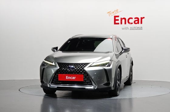 Lexus UX 2.0 2WD — пробег 81 872 км — фото 3 из 5