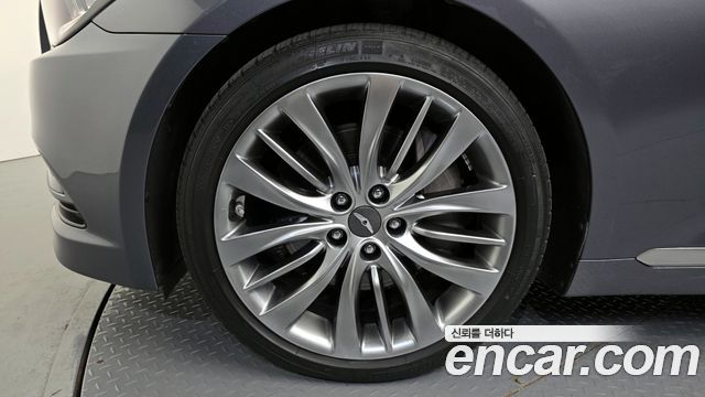 Hyundai Genesis из Кореи Encar