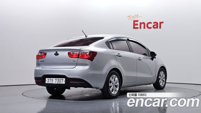 Kia pride 1.6 GDI Sedan Luxury — пробег 83 812 км — фото 2 из 5
