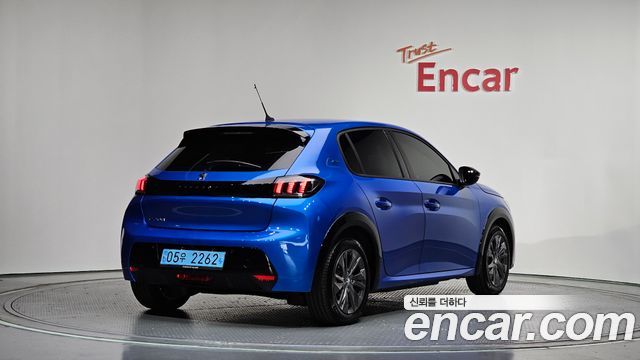 Peugeot 208 из Кореи Encar