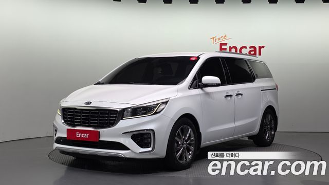 Kia Carnival 9-Seater Prstige — пробег 180 784 км — фото 1 из 5