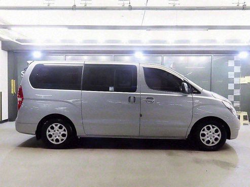 Hyundai Starex 11-Seater Wagon CVX Premium — пробег 185 000 км — фото 3 из 5