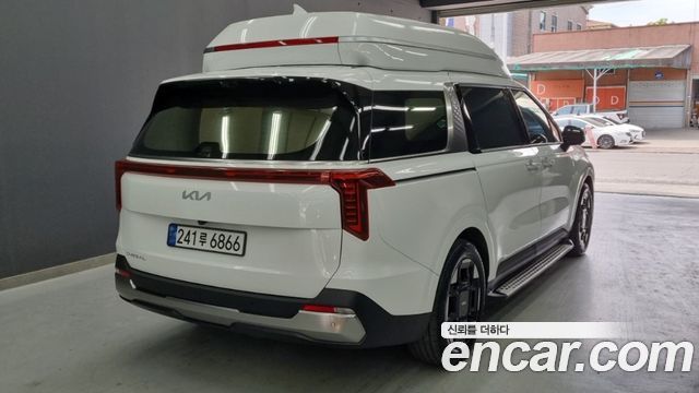 Kia Carnival Gasoline 9-Seater Hi Limousine Signature — пробег 59 000 км — фото 2 из 5