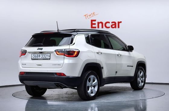 Jeep Compass 2.4 Limitied AWD — пробег 48 807 км — фото 2 из 5