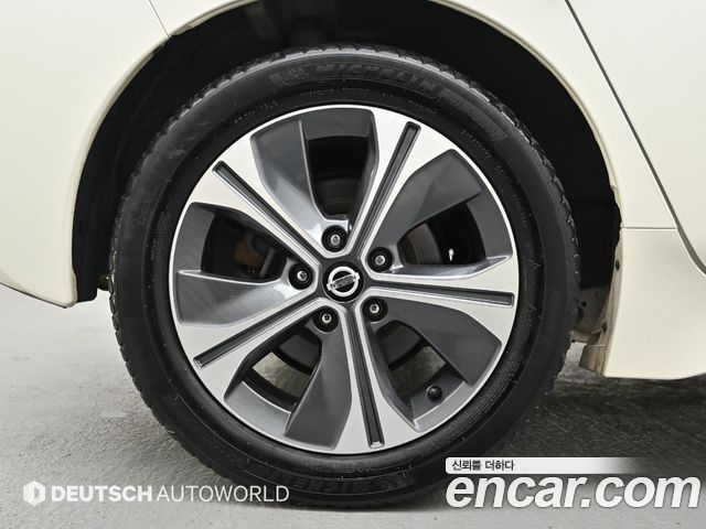 Nissan Leaf из Кореи Encar