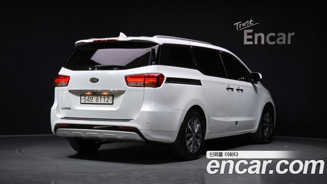 Kia Carnival из Кореи Encar