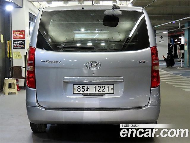 Hyundai Starex Van 5-Seater Modern — пробег 198 810 км — фото 4 из 5
