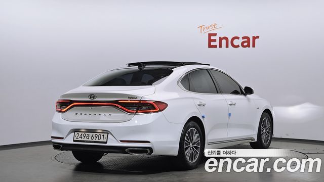Hyundai Grandeur Premium — пробег 100 890 км — фото 2 из 5