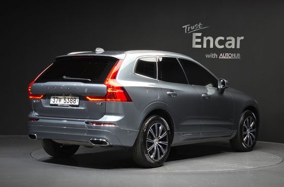 Volvo XC60 T6 Inscription — пробег 106 891 км — фото 2 из 5