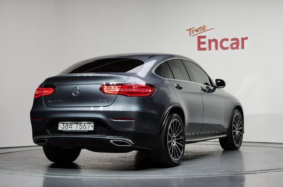 Mercedes-Benz GLC-Class GLC220 d 4MATIC Premium Coupe — пробег 49 554 км — фото 2 из 5