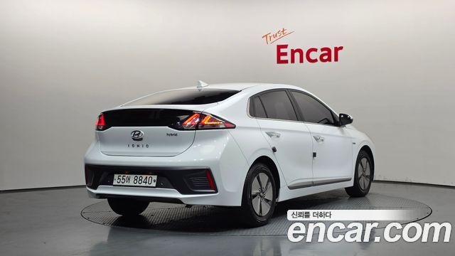 Hyundai Ioniq из Кореи Encar