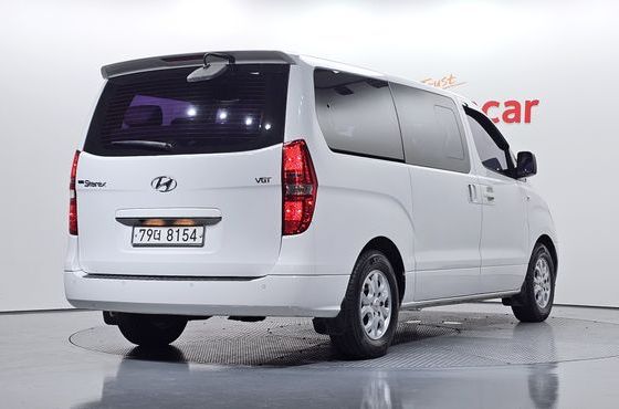 Hyundai Starex 11-Seater Wagon CVX Luxury — пробег 108 996 км — фото 2 из 5