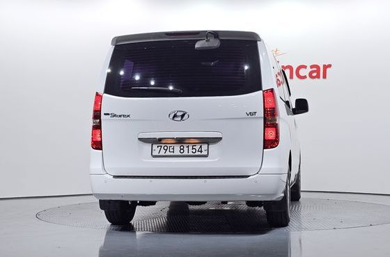 Hyundai Starex 11-Seater Wagon CVX Luxury — пробег 108 996 км — фото 4 из 5