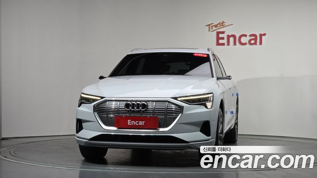 Audi e-tron из Кореи Encar