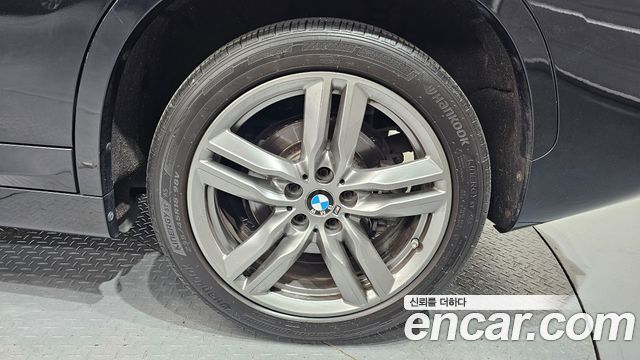 BMW X1 xDrive 20i M Sport — пробег 127 402 км — фото 5 из 5