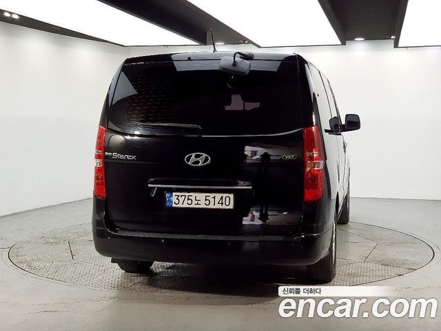 Hyundai Starex Urban 9-Seater Premium — пробег 76 300 км — фото 3 из 5