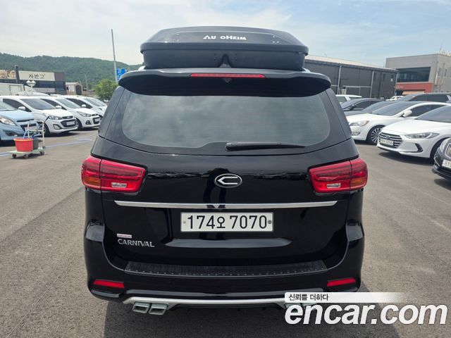 Kia Carnival из Кореи Encar