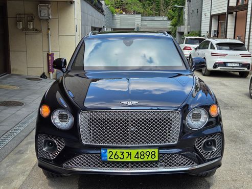 Bentley Bentayga 4.0 V8 — пробег 49 000 км — фото 1 из 5