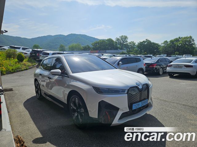 BMW iX из Кореи Encar