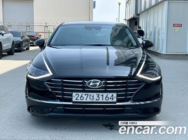 Hyundai Sonata 2.0 Premium — пробег 157 862 км — фото 1 из 5