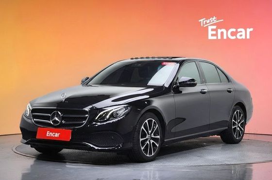 Mercedes-Benz E-Class E250 Avantgarde — пробег 30 956 км — фото 1 из 5
