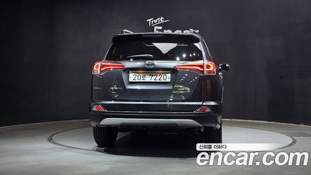 Toyota RAV4 2.5 2WD 4th — пробег 68 933 км — фото 4 из 5