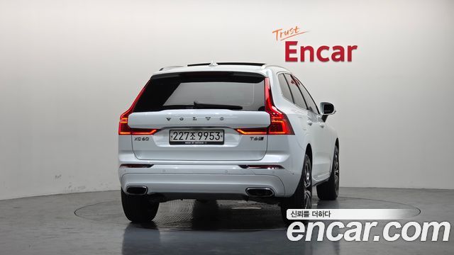 Volvo XC60 T6 Inscription — пробег 70 541 км — фото 4 из 5