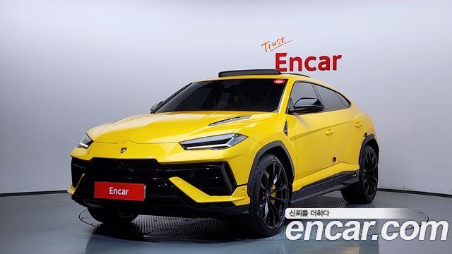 Lamborghini Urus из Кореи Encar