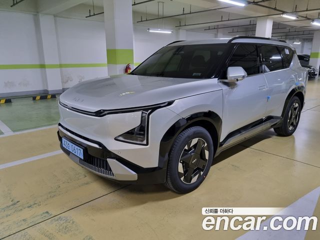 Kia EV5 Long Range 2WD Earth — пробег 1 400 км — фото 1 из 5
