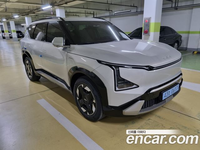 Kia EV5 Long Range 2WD Earth — пробег 1 400 км — фото 2 из 5