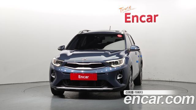 Kia Stonic из Кореи Encar