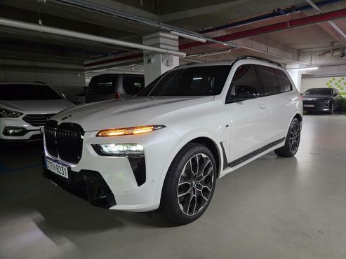 BMW X7 xDrive 40i M Sport 6STR — пробег 524 км — фото 3 из 5