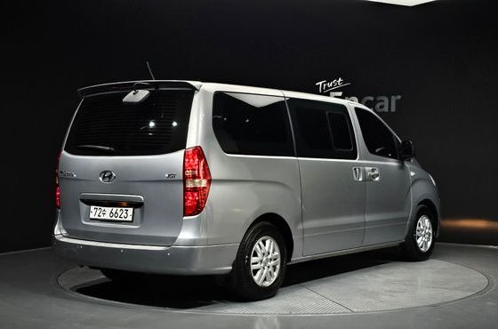 Hyundai Starex 12-Seater Wagon Modern — пробег 179 028 км — фото 2 из 5