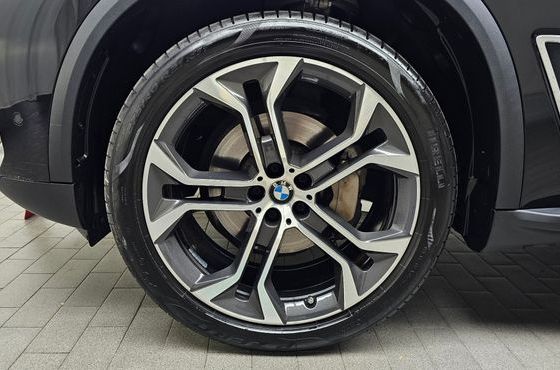 BMW X5 xDrive 40i xLine — пробег 60 818 км — фото 5 из 5