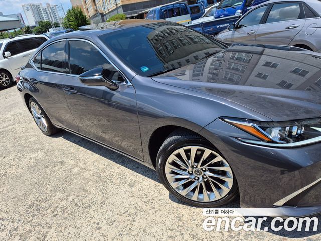 Lexus ES F-Sport — пробег 110 169 км — фото 1 из 5