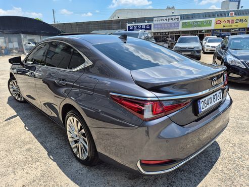 Lexus ES F-Sport — пробег 110 169 км — фото 4 из 5