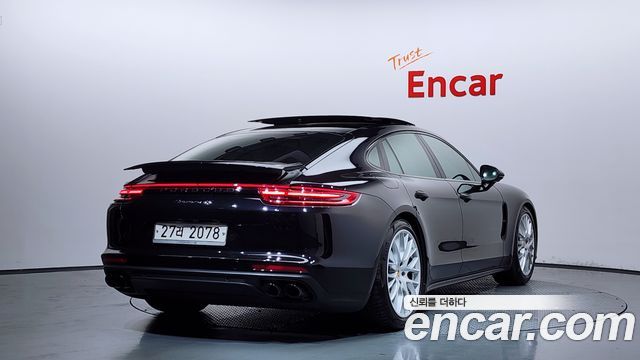 Porsche Panamera 3.0 AWD — пробег 68 645 км — фото 2 из 5