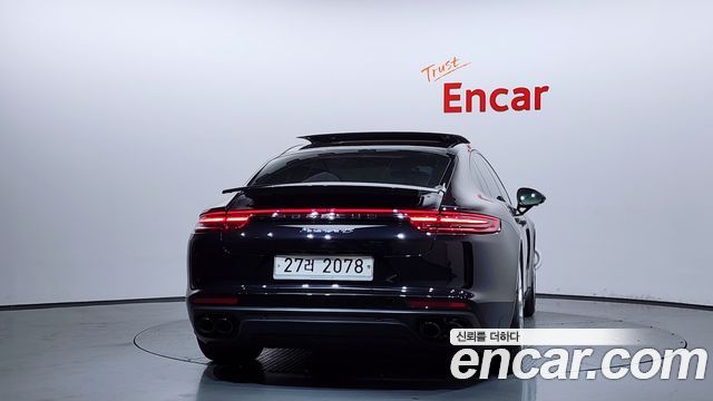 Porsche Panamera 3.0 AWD — пробег 68 645 км — фото 4 из 5