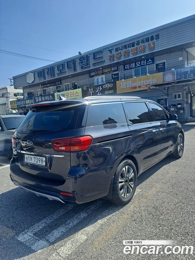Kia Carnival из Кореи Encar