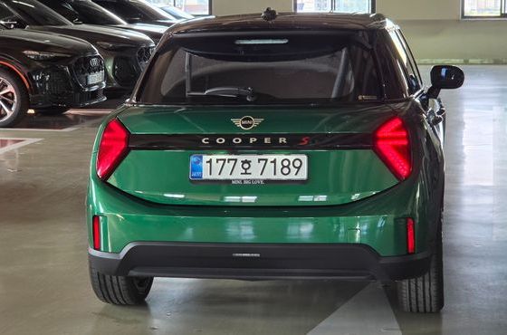 Mini Cooper 5 Door Favoured — пробег 5 022 км — фото 4 из 5