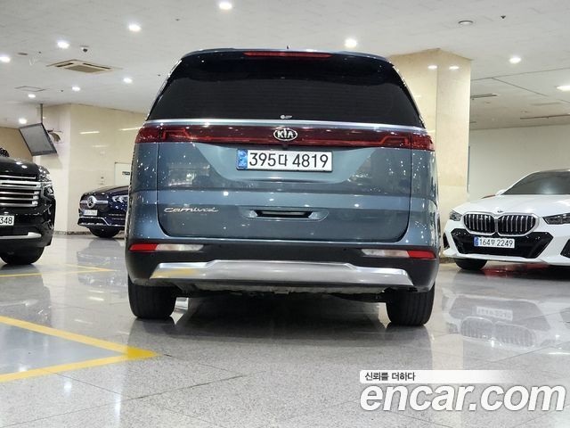 Kia Carnival из Кореи Encar